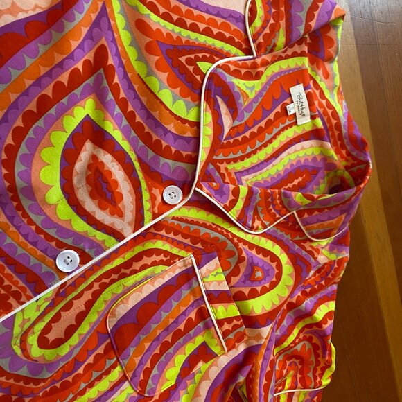 Bright and colorful lightweight pajama top - Picture 3 of 8